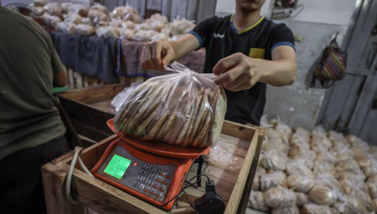 2 aydan fazla süredir kapalıydı… Gazze’de fırınlar kısıtlı imkanlarla üretime başladı!