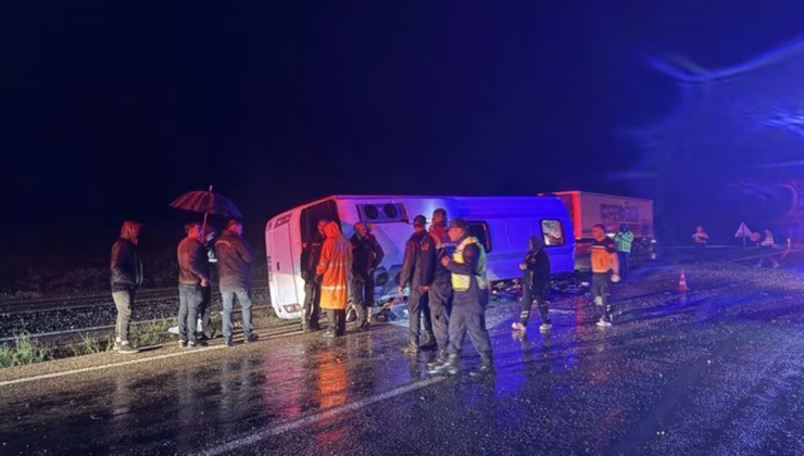 Kahramanmaraş'ta minibüs devrildi: 1 ölü, 22 yaralı | Son dakika haberleri