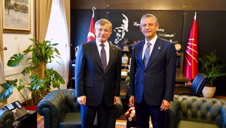Özgür Özel, Ahmet Davutoğlu ile bir araya geldi