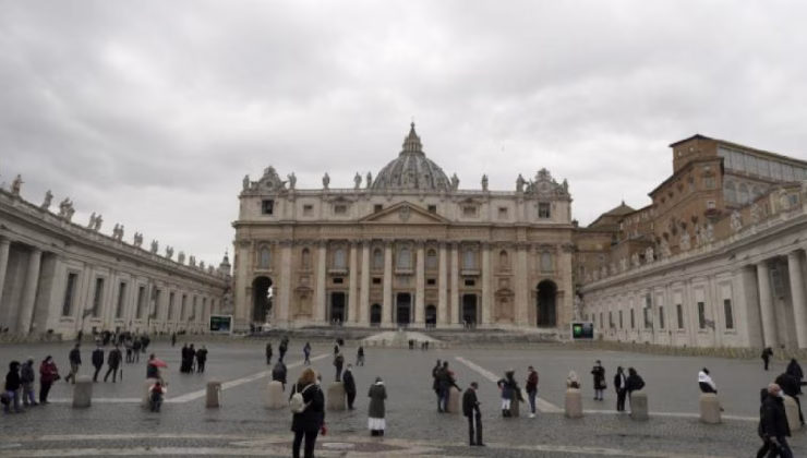 Papa bugün de seçilemedi! 2. ve 3. tur oylamalar da sonuçsuz kaldı!