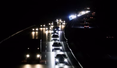 Bayram tatili dönüşü trafik yoğunluğu başladı