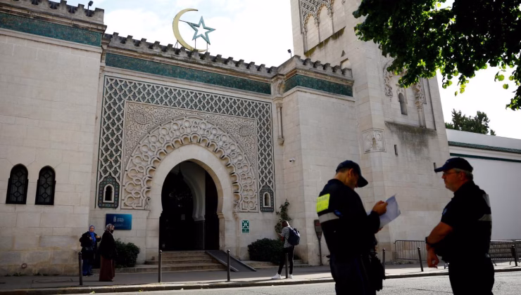 Camide Kur’an-ı Kerim yaktı! Saldırgan psikolojik olarak kırılganmış