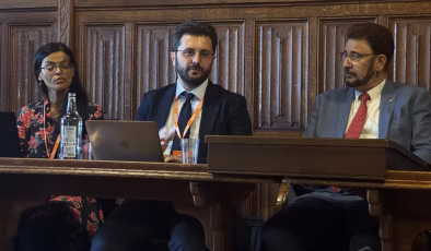 Enes Bayraklı: Avrupa’da aşırı sağ terörizmi problemi var