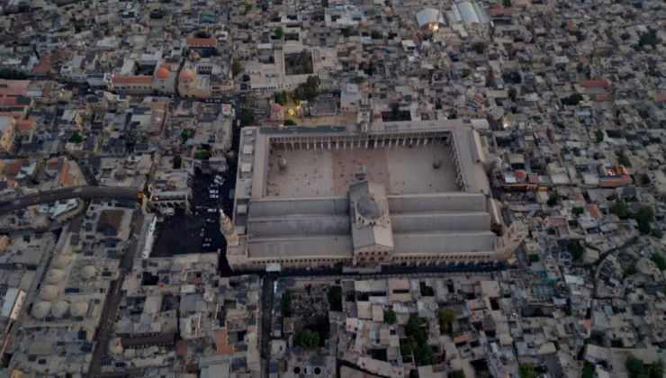 Esed’in yıkılmasının ardından Suriye’de ilk Kurban Bayramı namazı