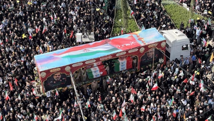 İran’da İsrail saldırısında ölenler için cenaze töreni