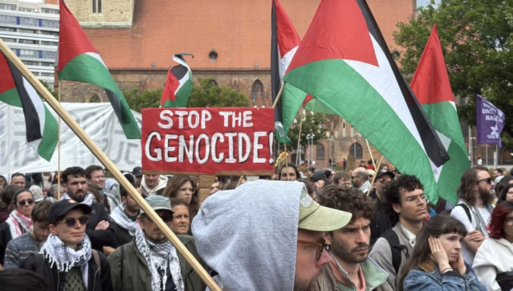 İsrail’in Madleen’e saldırısı Almanya’nın kalbinde protesto edildi