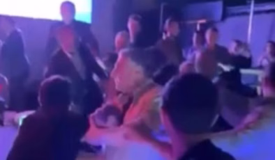 Önce şampanya sonra silahlar patladı | SON DAKİKA HABERLERİ | Son dakika haberleri