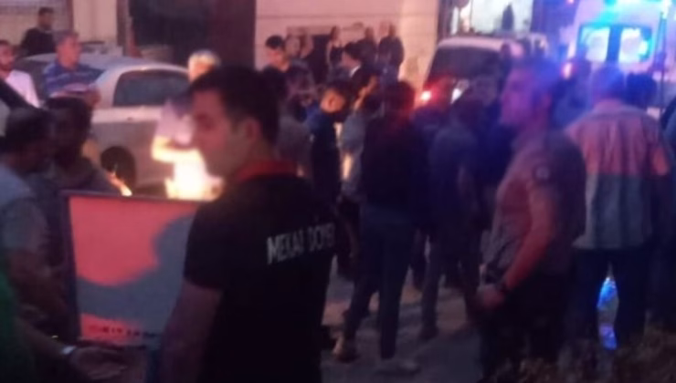 Tarsus'ta bıçak ve satırlı kavga: 1 ölü, 2'si polis 6 yaralı | Son dakika haberleri