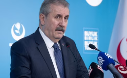 Destici’den Leman’ı savunan Özel’e tepki: Küstah güruhun avukatlığına soyundu!