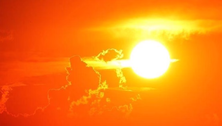 Hava sıcaklığı 38 ilde 40 dereceyi aştı, ilk kez 49,1 dereceyi gördü