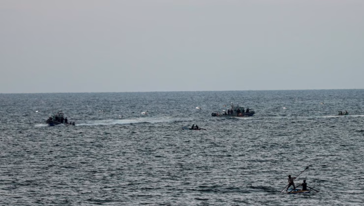 İsrail 5 balıkçıyı alıkoydu!