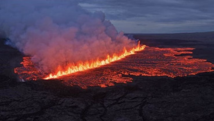 İzlanda’da Reykjanes alarmı! Yanardağda patlama!