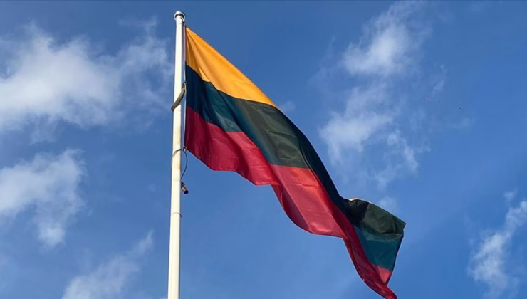 Litvanya’yı  sarsan istifa!