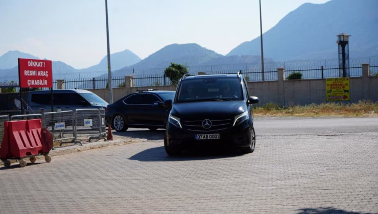 Özgür Özel’den Antalya’da tutuklu bulunan Böcek’e ziyaret