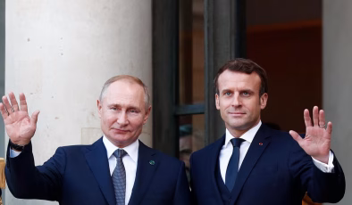 Putin ile Macron arasında 3 yılın ardından ilk görüşme