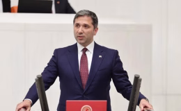 Sırakaya’dan Özel’e tepki: Tiktok izlemeyi bırak partine sahip çık