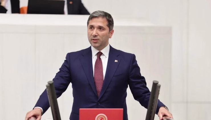 Sırakaya’dan Özel’e tepki: Tiktok izlemeyi bırak partine sahip çık