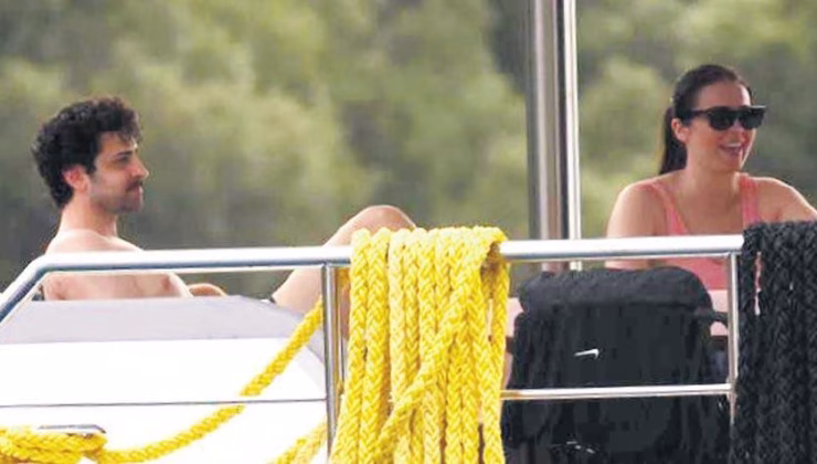 Teknede çay denizde aşk