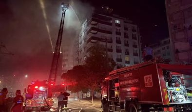 Gaziantep’te 7 katlı binada yangın paniği