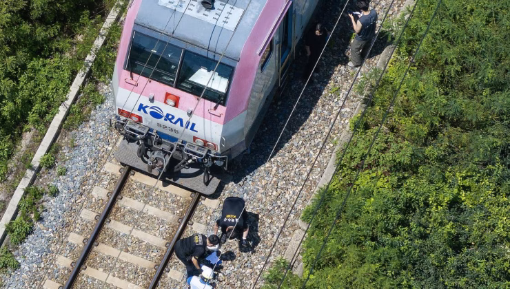 Güney Kore’de feci kaza… Tren ray kenarında çalışan işçilere çarptı!