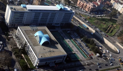 İstanbul’un reklam baronu: Yolsuzluk soruşturmasında konuşmaması için tehdit edildi!