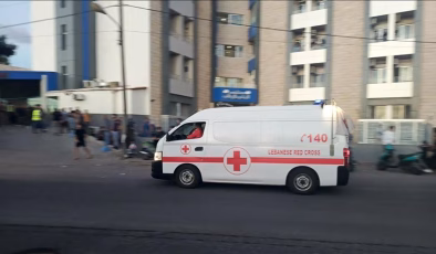 Lübnan’da bina yangını: 3 ölü çok sayıda yaralı var!