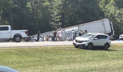 New York’ta otobüs devrildi: 5 ölü