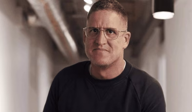 Ünlü iş insanı Yunanistan’da kaza geçirdi! Durumu ağır