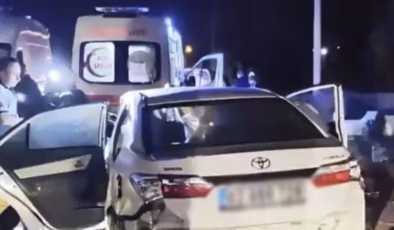 Gaziantep’te çarpışan 2 otomobil takla attı: 1 ölü, 3 ağır yaralı