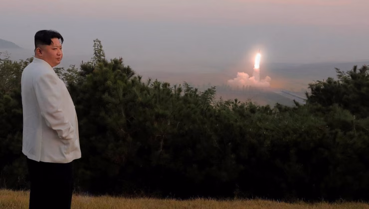 Kim Jong Un’dan bomba açıklama! ‘Yeni gizli silahlar edindik’ deyip duyurdu!