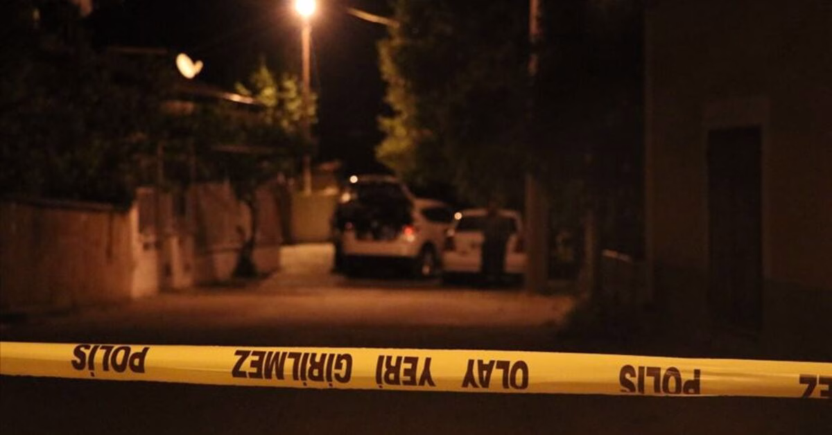 Van’da anne ve 2 oğlu, barışmak için gittikleri evde öldürüldü!