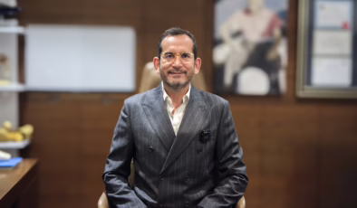 Robotik kalça protezinde milimetrik doğruluk: “Robot cerrahın yerini almaz, cerrahı güçlendirir”