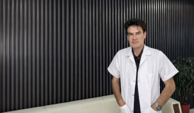 Op. Dr. Murat Acar ile Jinekomasti Cerrahisi: Özgüvene Açılan Kapı