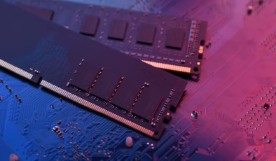 Teknoloji Dünyasının Yeni Kabusu: Bellek Çipi Darboğazı ve Dijital Dönüşümün Bedeli