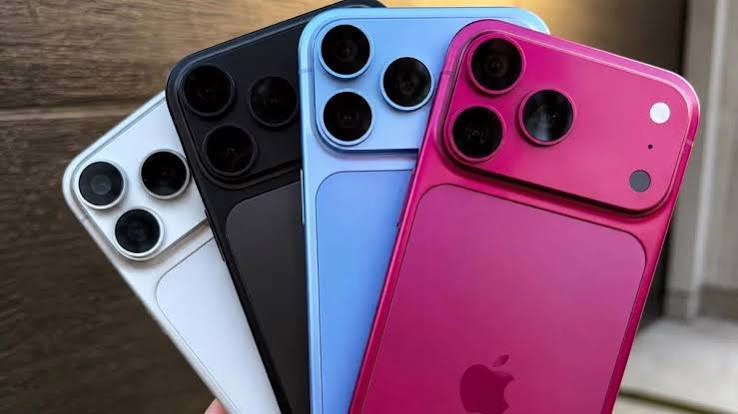 iPhone 18 Pro Max Katlanabilir Model Karşısında Neden Daha Avantajlı?